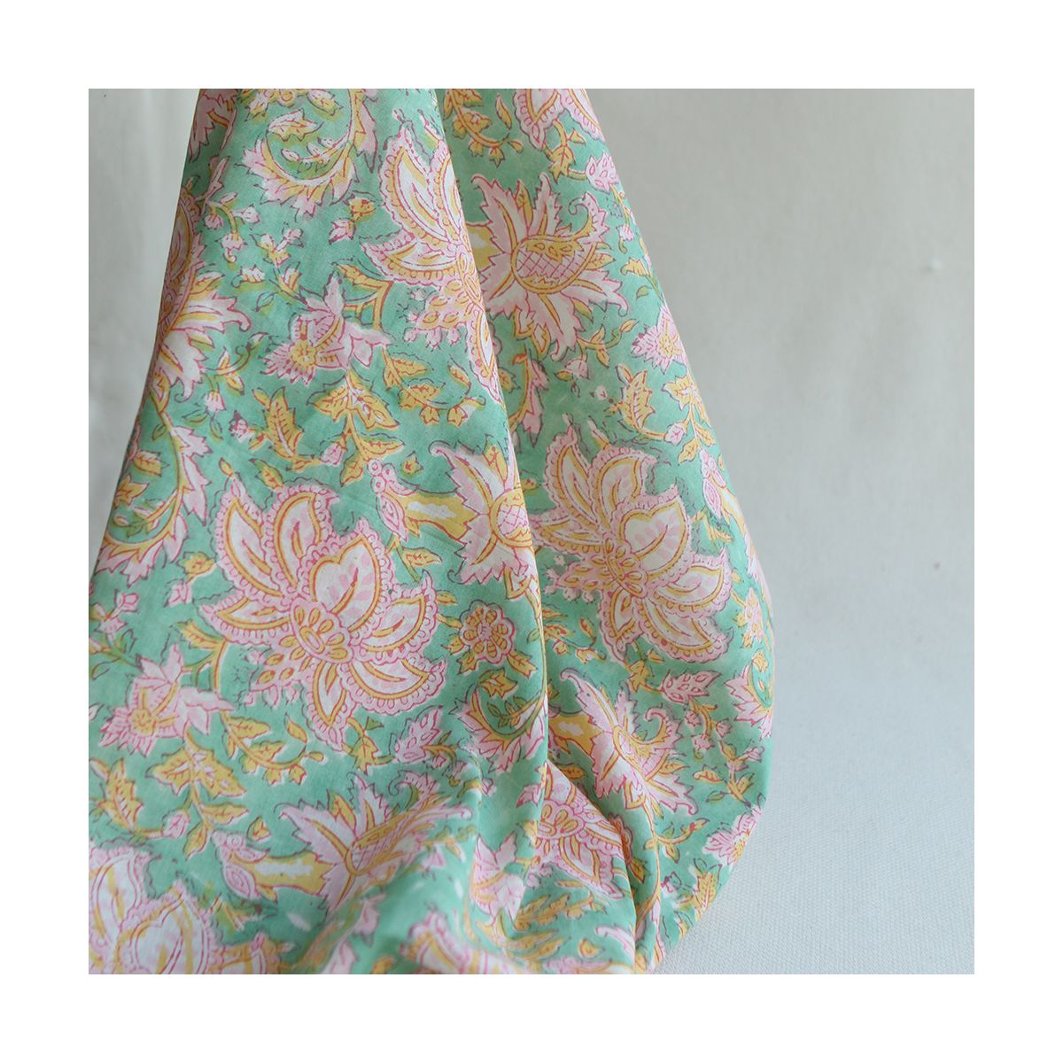 Nalini - Tissu indien en coton imprimé main Hand Block Artisanal Nalini - Tissu indien en coton imprimé main Hand Block Artisanal