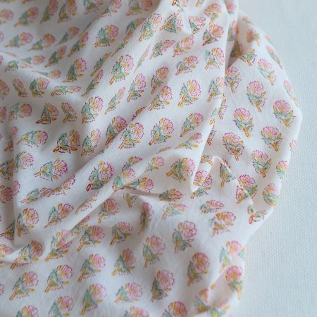 Nalini B - Tissu indien en coton imprimé main Hand Block Artisanal Nalini B - Tissu indien en coton imprimé main Hand Block Artisanal