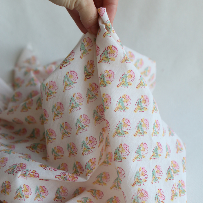 Nalini B - Tissu indien en coton imprimé main Hand Block Artisanal