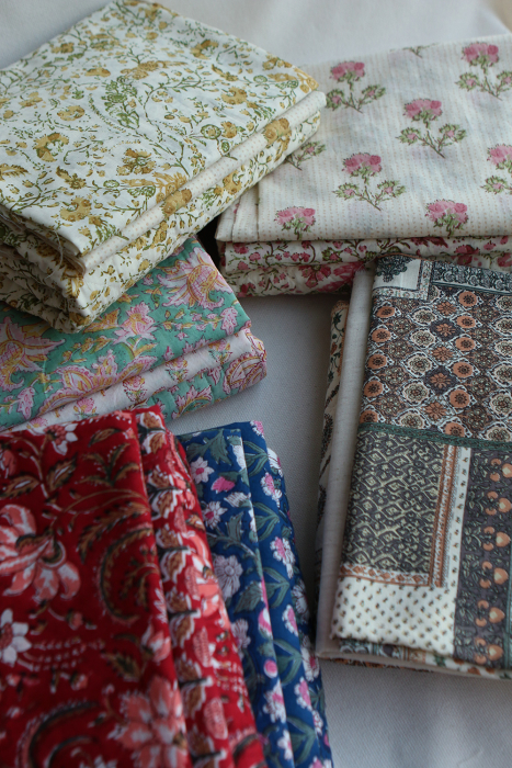 Nalini B - Tissu indien en coton imprimé main Hand Block Artisanal