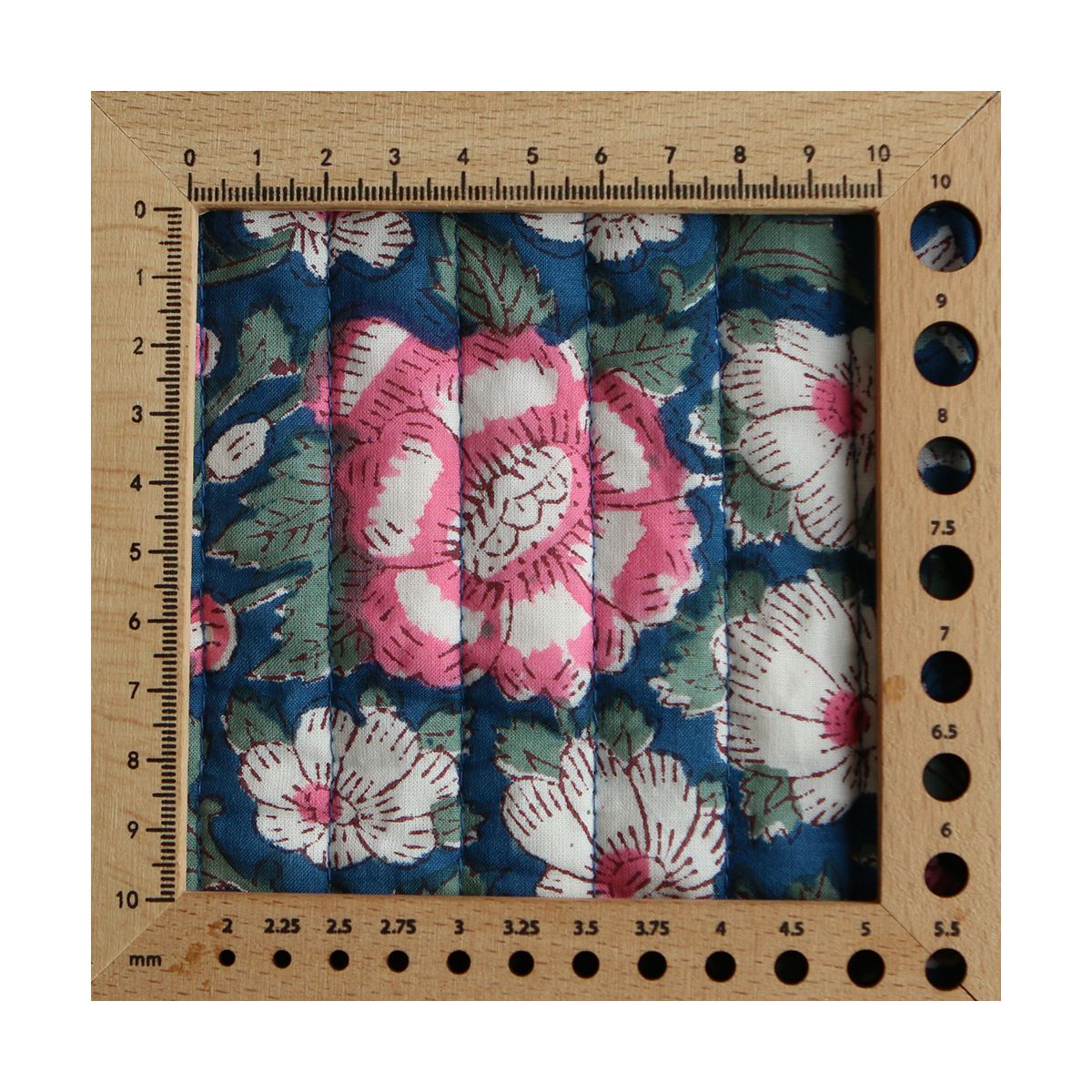 Neha - Tissu indien matelassé double face coton hand block largeur 100cm Neha - Tissu indien matelassé double face coton hand block largeur 100cm