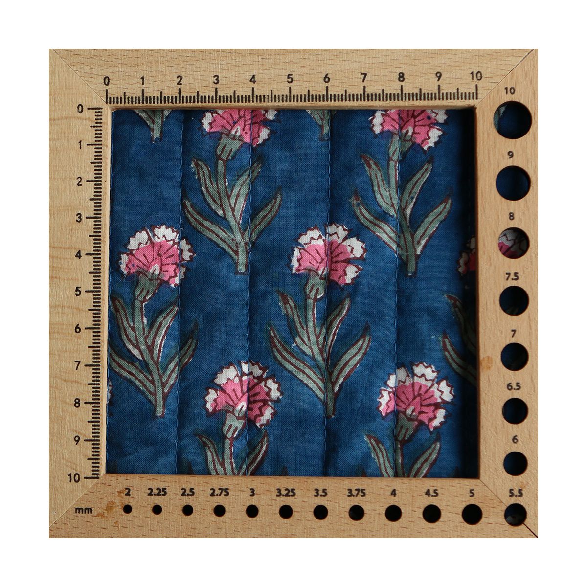 Neha - Tissu indien matelassé double face coton hand block largeur 100cm Neha - Tissu indien matelassé double face coton hand block largeur 100cm