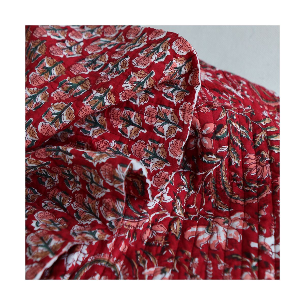 copy of Neha - Tissu indien matelassé double face coton hand block largeur 100cm copy of Neha - Tissu indien matelassé double face coton hand block largeur 100cm