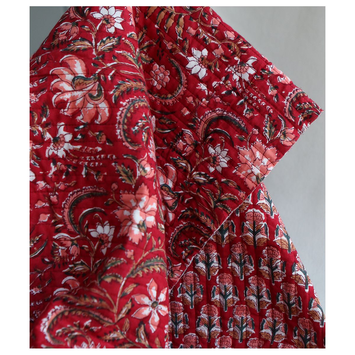 copy of Neha - Tissu indien matelassé double face coton hand block largeur 100cm copy of Neha - Tissu indien matelassé double face coton hand block largeur 100cm
