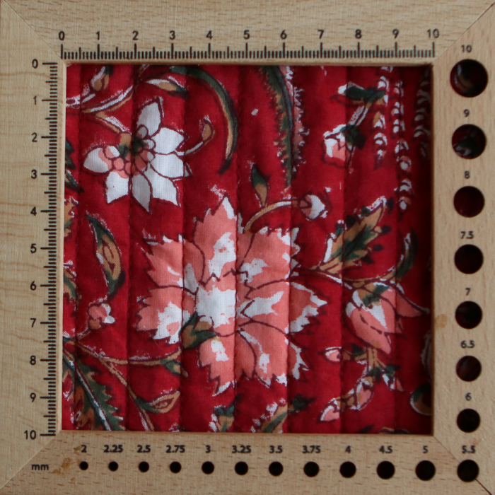 Chandra - Tissu indien matelassé double face hand block rouge floral