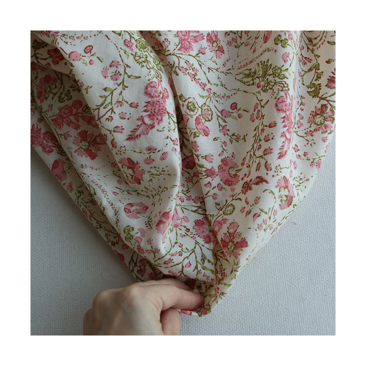 Karishma - Tissu indien en coton imprimé main Hand Block Artisanal Karishma - Tissu indien en coton imprimé main Hand Block Artisanal