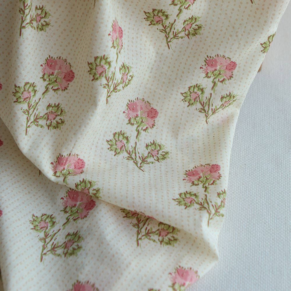 Karishma rose B- Tissu indien en coton imprimé main Hand Block Artisanal