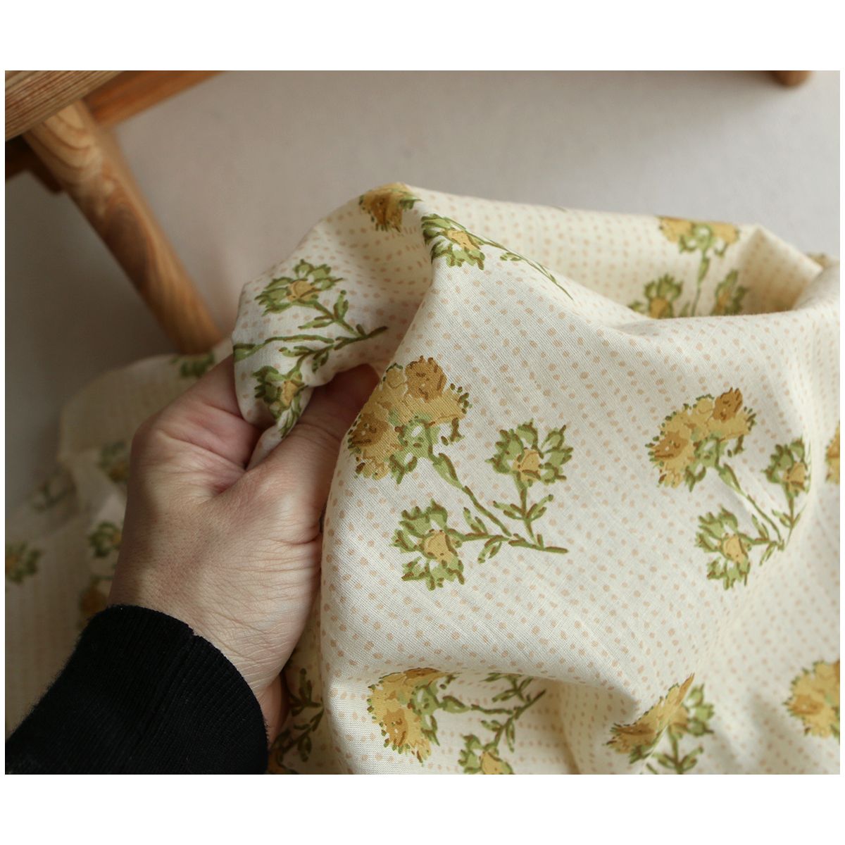 Karishma jaune B - Tissu indien en coton imprimé main Hand Block Artisanal Karishma jaune B - Tissu indien en coton imprimé main Hand Block Artisanal