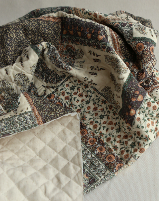 Riya - Tissu indien matelassé double face patchwork et naturel chiné