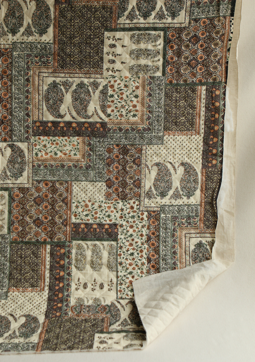 Riya - Tissu indien matelassé double face patchwork et naturel chiné