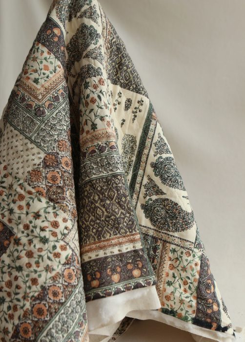 Riya - Tissu indien matelassé double face patchwork et naturel chiné