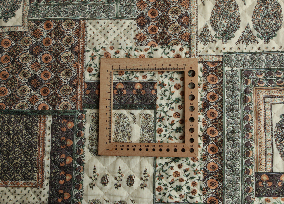 Riya - Tissu indien matelassé double face patchwork et naturel chiné
