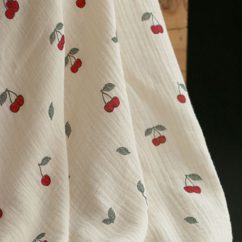 Cherry - Double gaze de coton BIO écru motif exclusif cerises