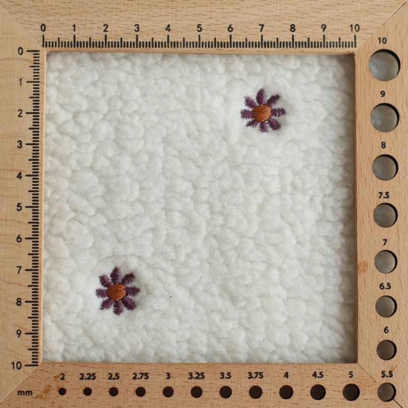 copy of Teddy / moumoute bouclé fond crème motif coeurs bordeaux