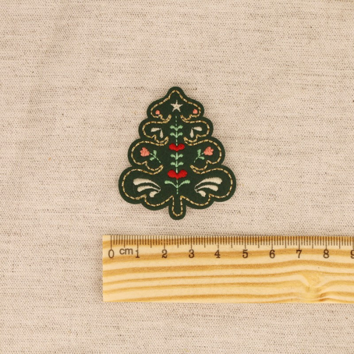Ecusson noël nordique sapin thermocollant sans couture