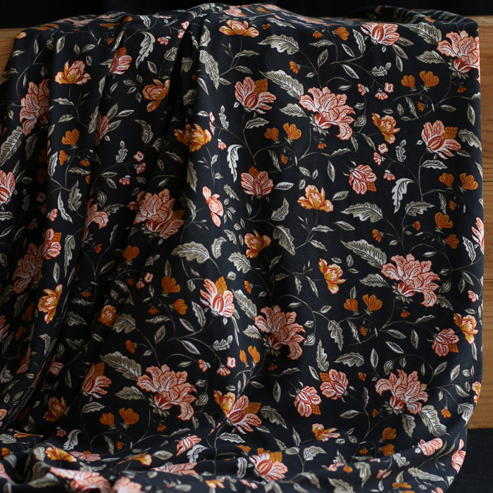 Jersey bambou coton à motif fleuri automne fond noir