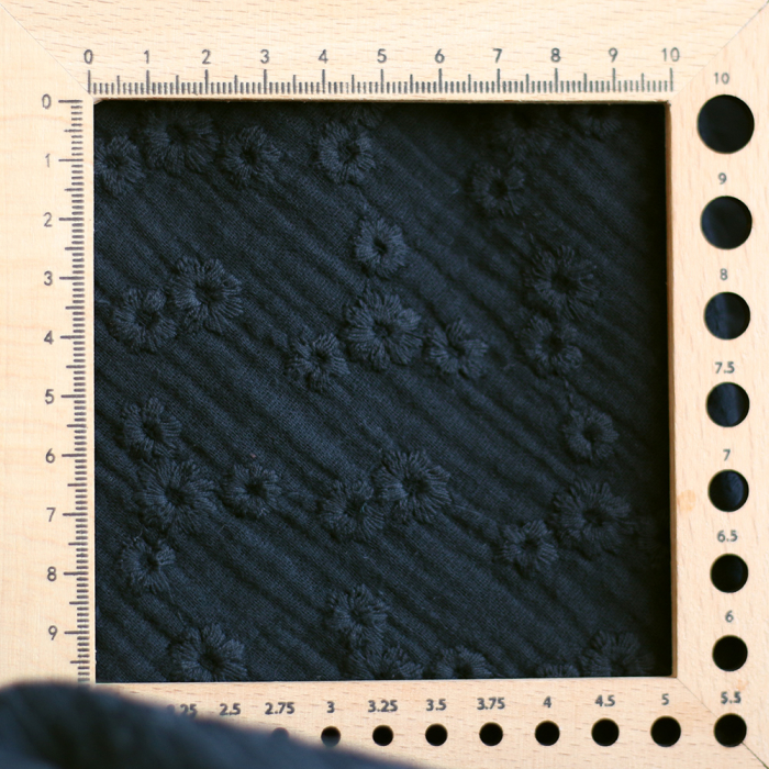 Esmée - Double gaze de coton brodée coloris noir