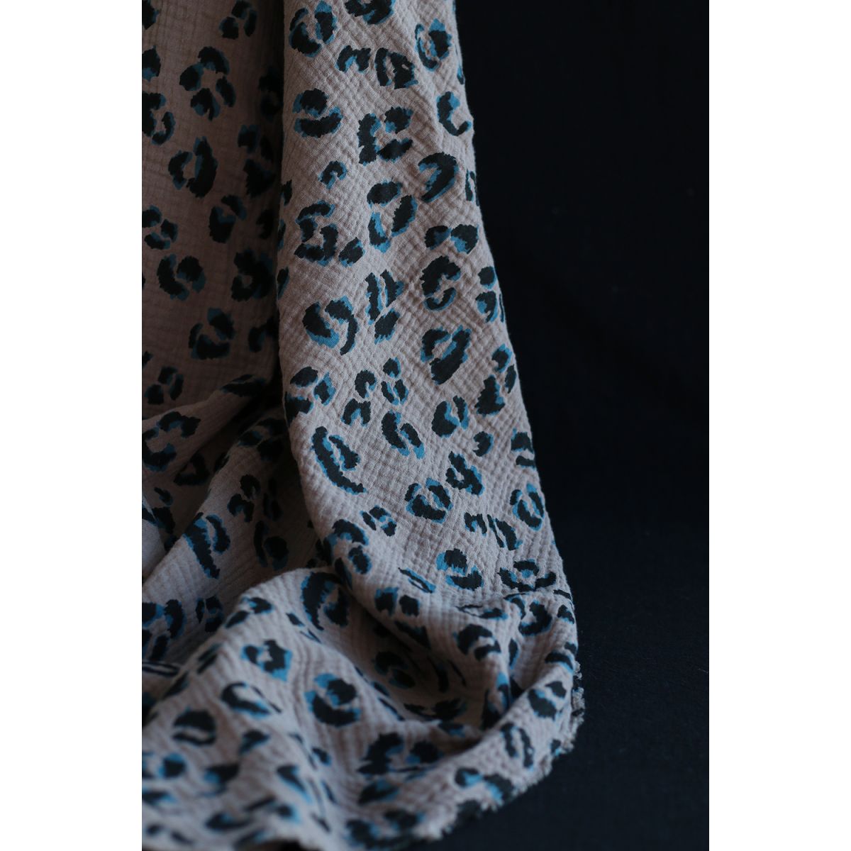 Double gaze de coton Fauve Graou fond taupe Double gaze de coton Fauve Graou fond taupe