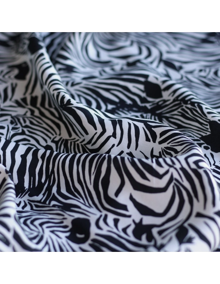 Zebra - Viscose imprimé fleuri graphique zèbres noir et blanc