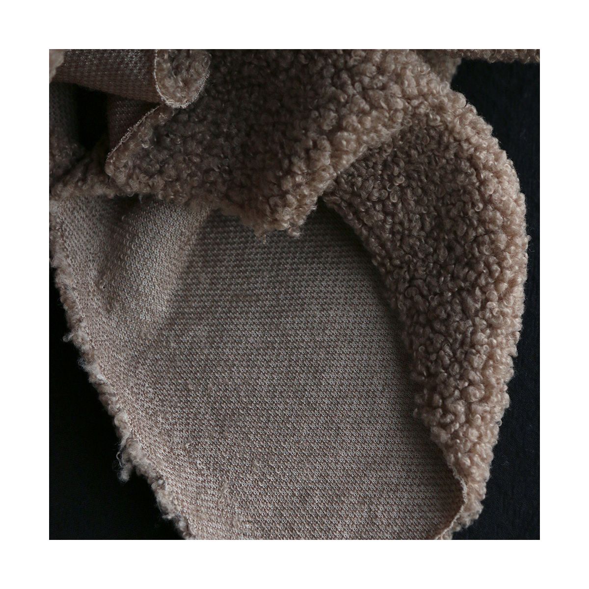 Dolly - Teddy / moumoute sherpa bouclettes taupe clair Dolly - Teddy / moumoute sherpa bouclettes taupe clair