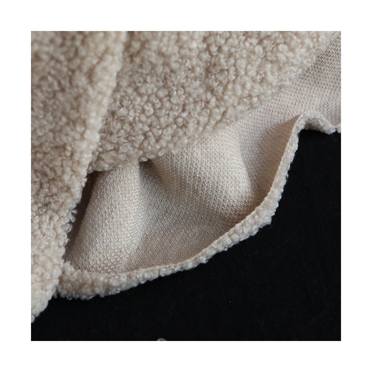 Dolly - Teddy / moumoute sherpa bouclettes crème Dolly - Teddy / moumoute sherpa bouclettes crème
