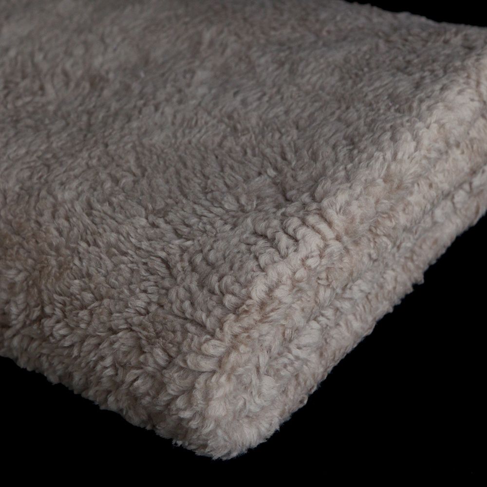 Colby - Fausse fourrure / Moumoute / Sherpa de coton taupe clair