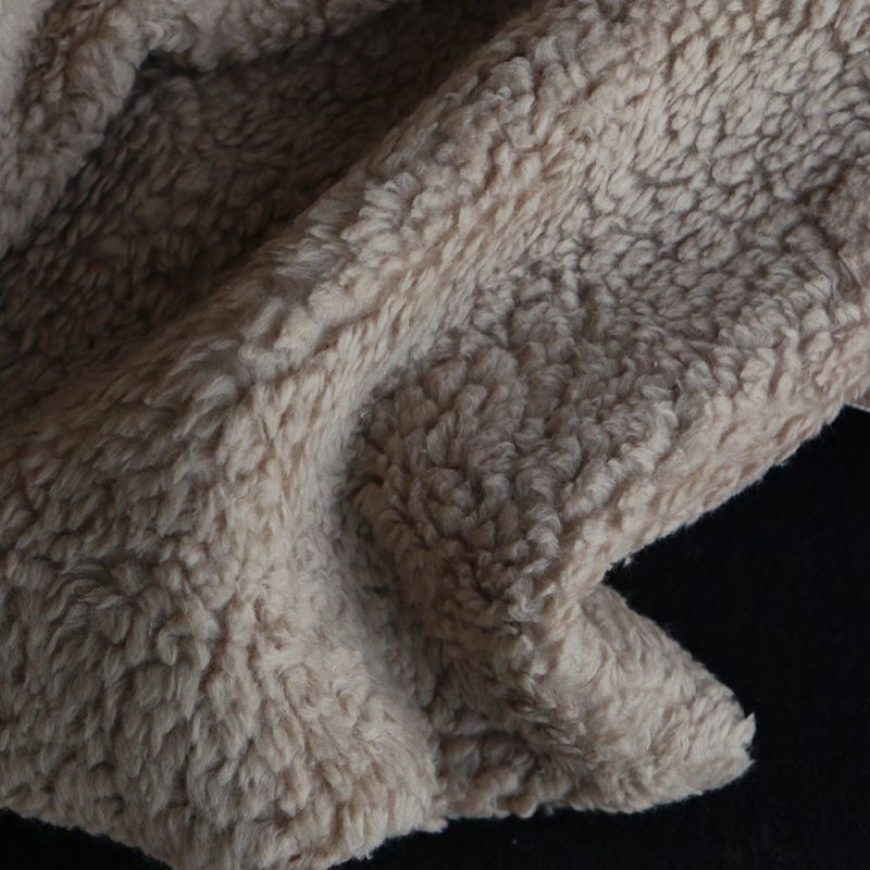 Colby - Fausse fourrure / Moumoute / Sherpa de coton taupe clair