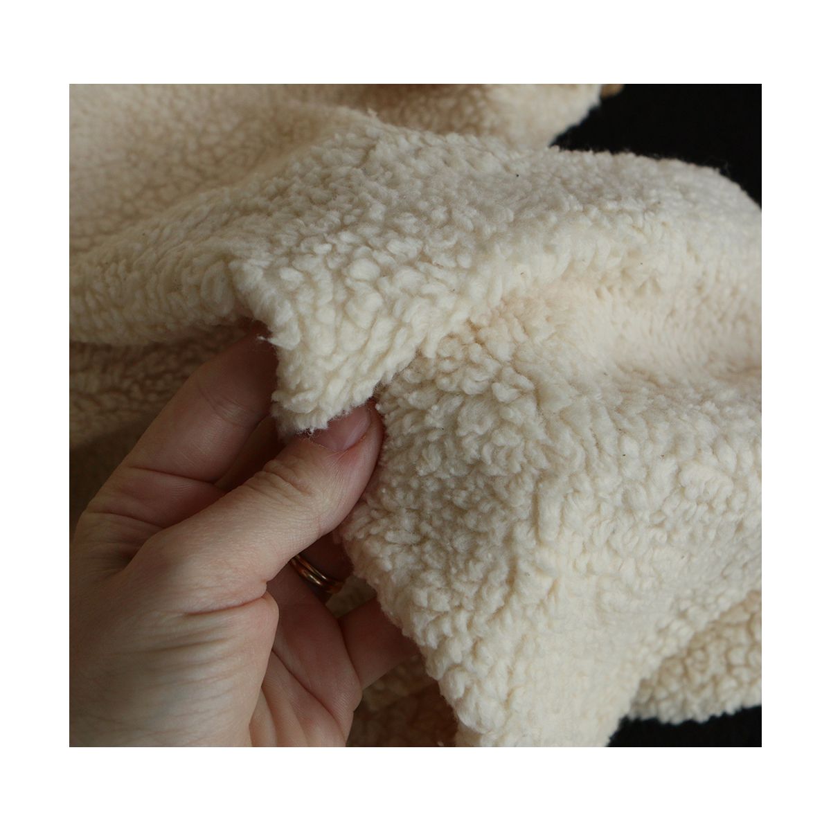 Colby - Fausse fourrure / Moumoute / Sherpa de coton crème clair