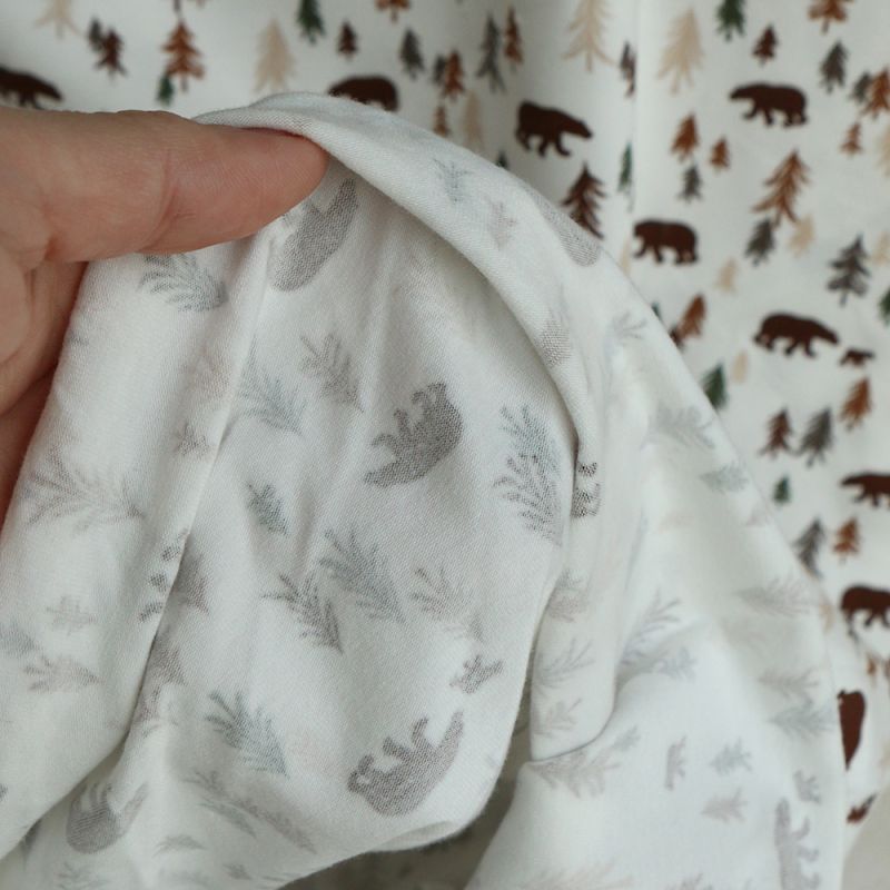 Jersey coton à motif forêt ours brun
