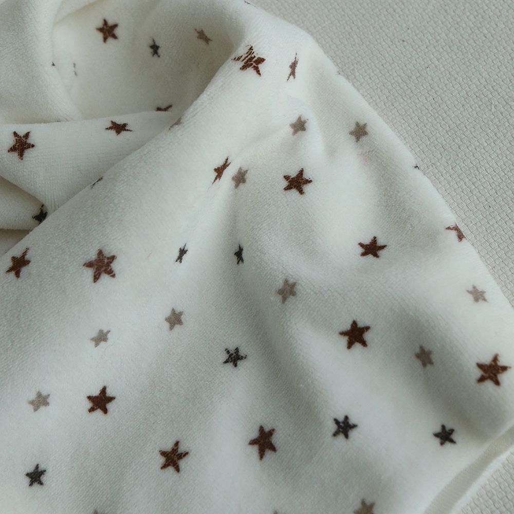 Stars - Velours de coton Nicky fond blanc lait motif étoiles marron