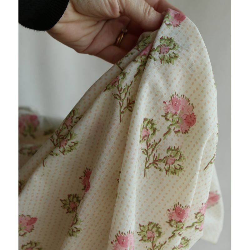 Karishma rose B- Tissu indien en coton imprimé main Hand Block Artisanal