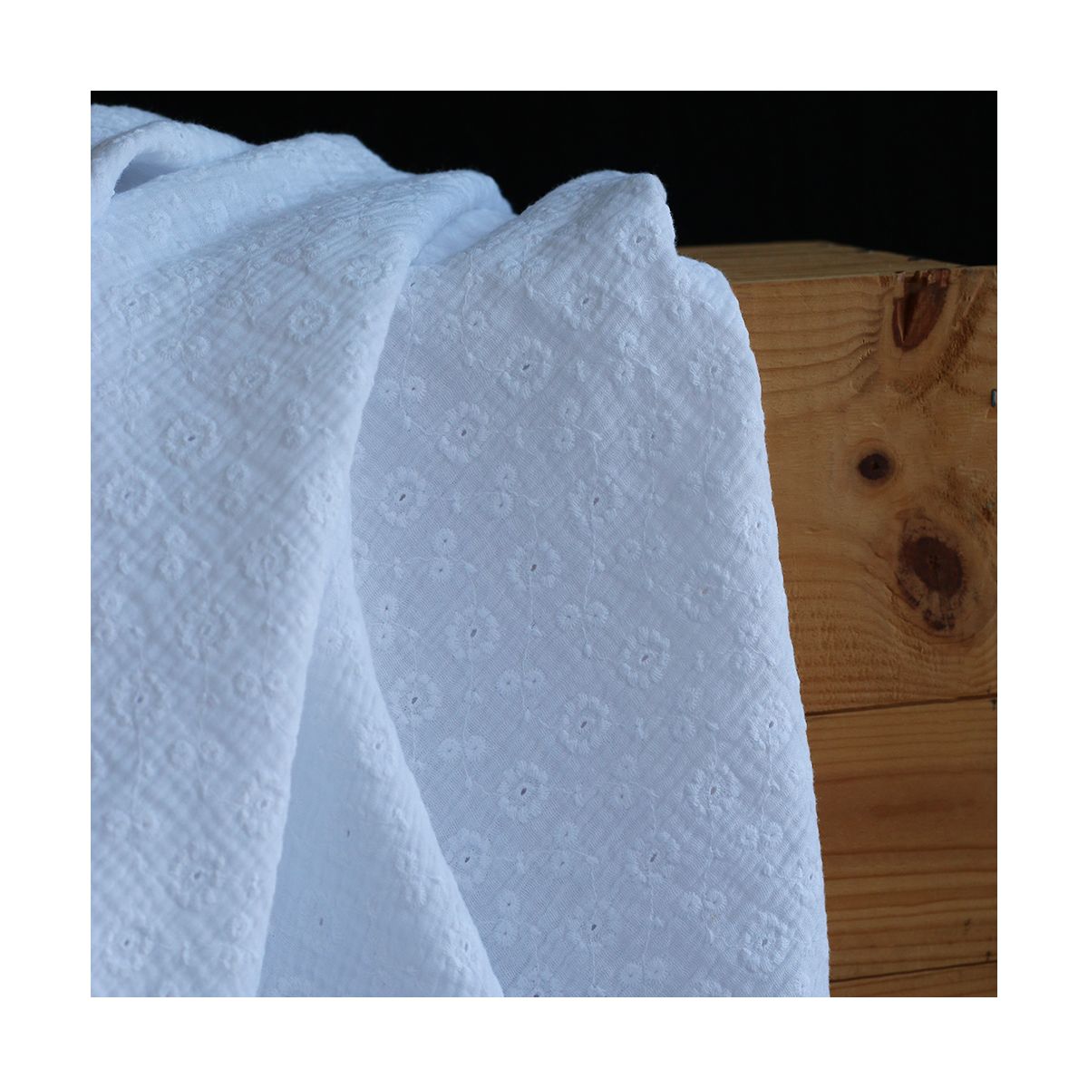 Double gaze de coton Suzy brodée coloris blanc