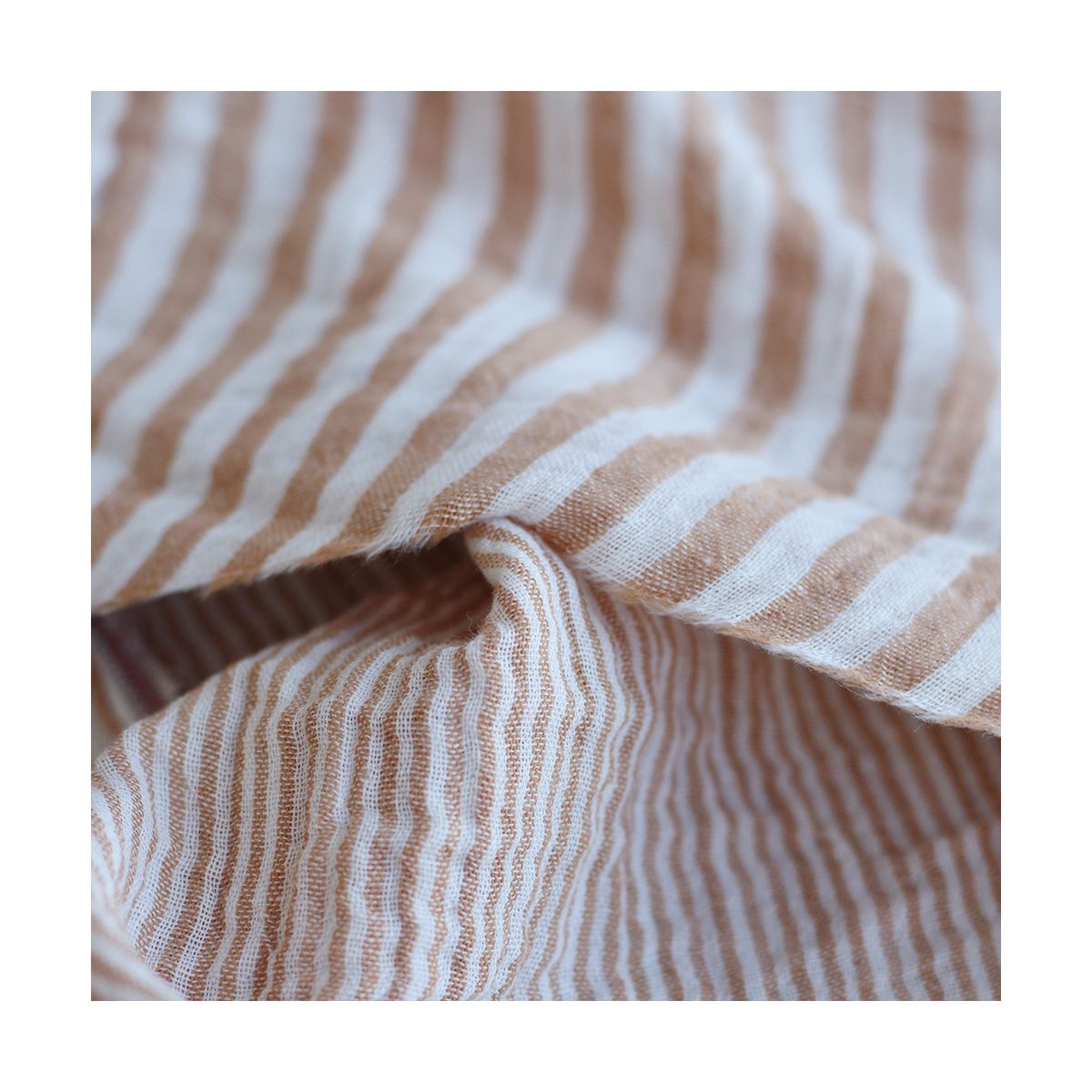 Double gaze de coton réversible rayures caramel Double gaze de coton réversible rayures caramel