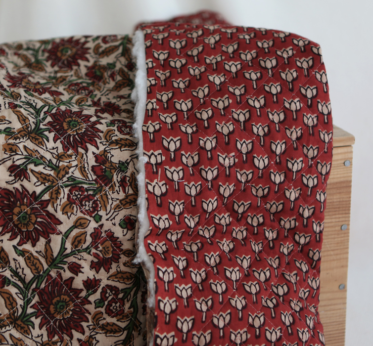 Mira - Tissu indien matelassé double face coton hand block teal largeur 100cm