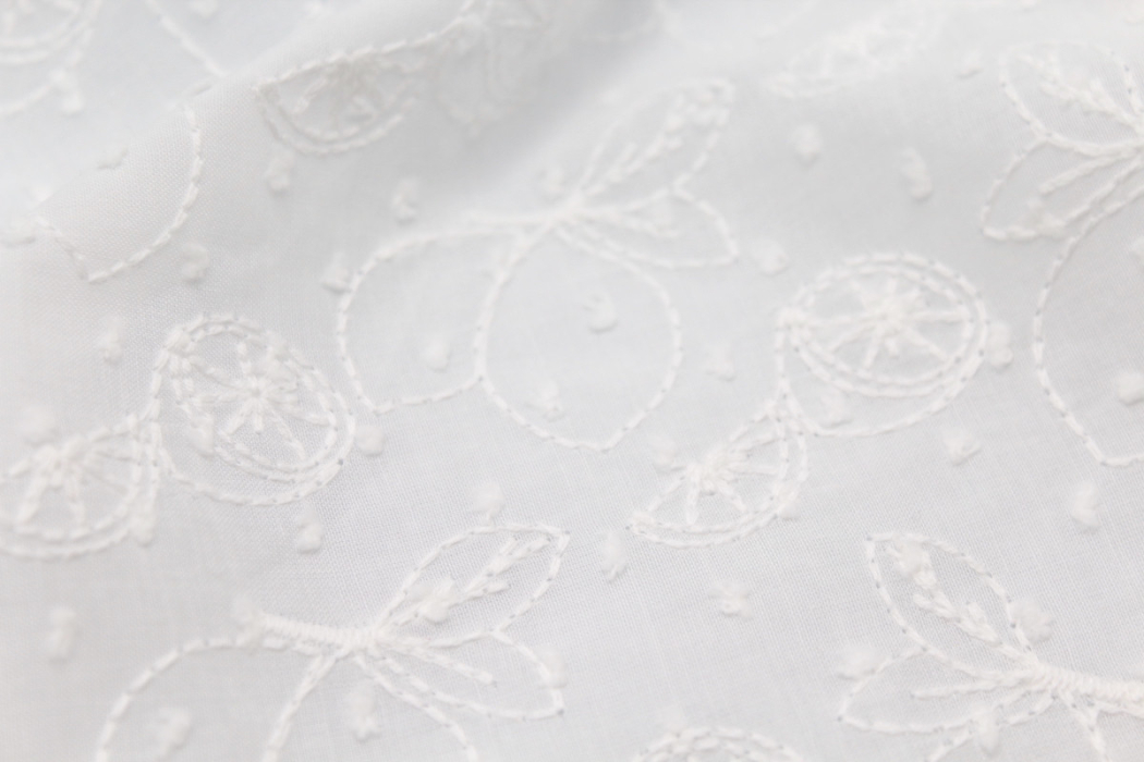 Broderie anglaise coton coloris ivoire