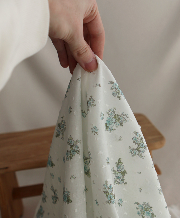 copy of Coline - Plumetis de coton imprimé fleuri menthe et rose