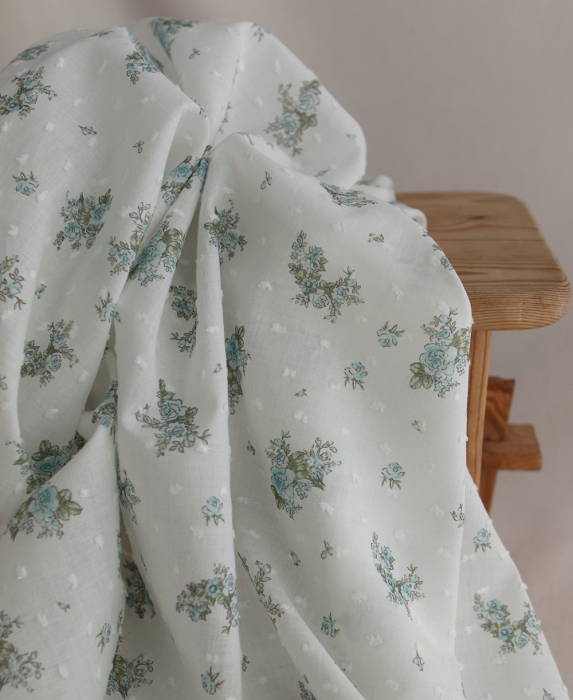 copy of Coline - Plumetis de coton imprimé fleuri menthe et rose