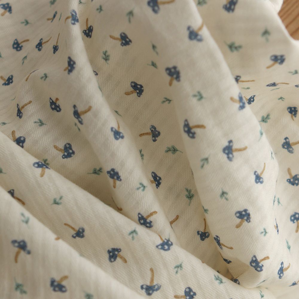 Mario - Seersucker / Coton gaufré doux fond écru champignons bleus