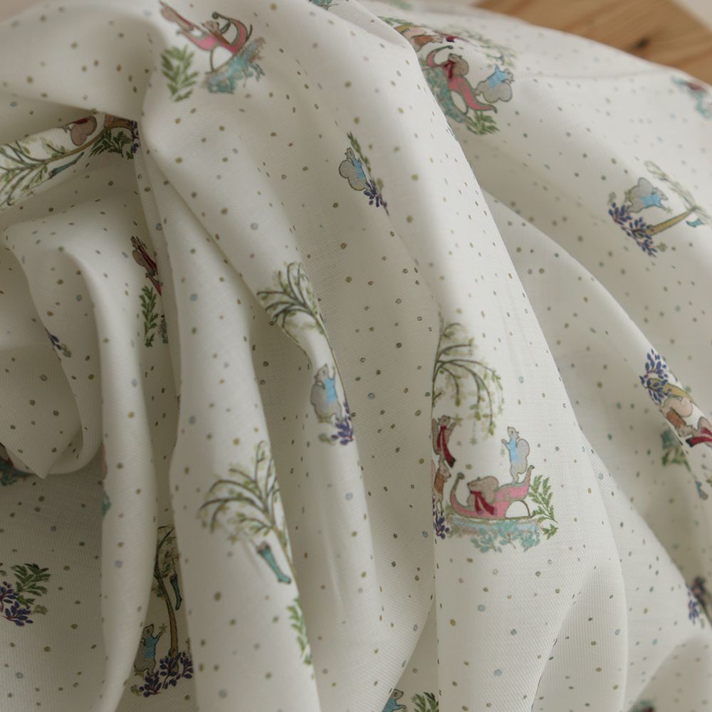 Panache - Tissu sergé de coton organique fin imprimé petits écureuils