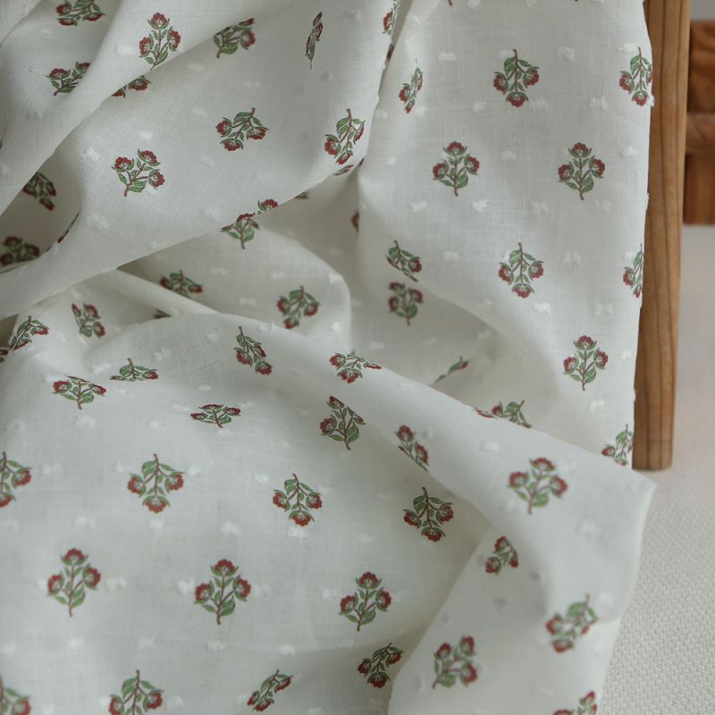 Hazel - Plumetis de coton imprimé fleuri vert et rouge