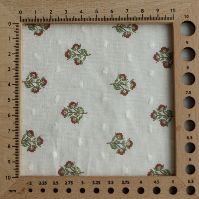 Hazel - Plumetis de coton imprimé fleuri vert et rouge