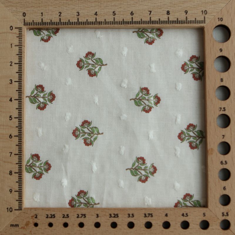 Hazel - Plumetis de coton imprimé fleuri vert et rouge