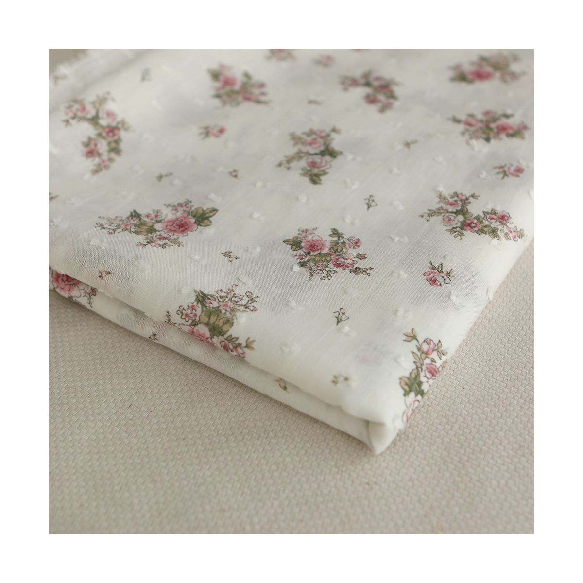 Felicity - Plumetis de coton imprimé fleuri vert et rose