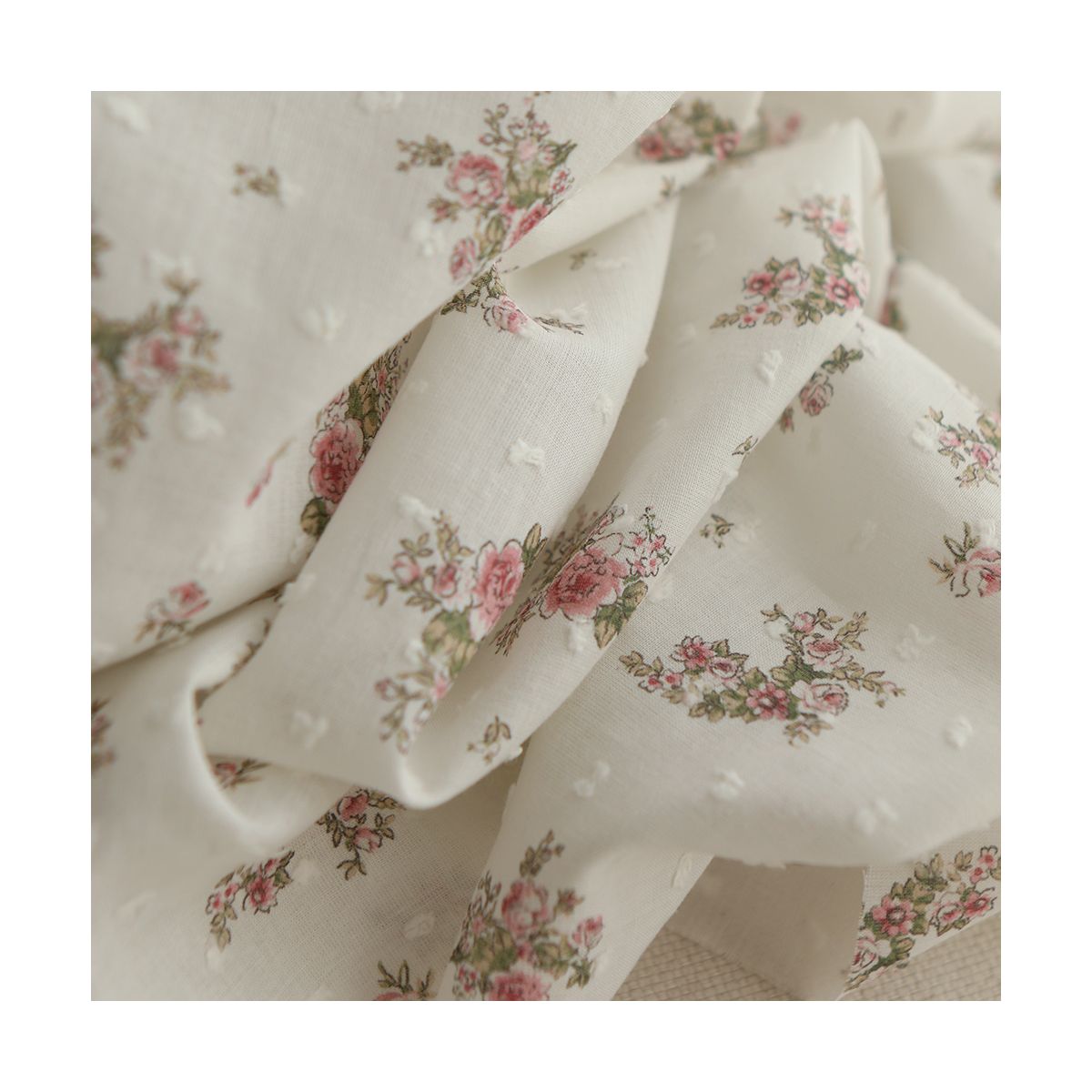 Felicity - Plumetis de coton imprimé fleuri vert et rose