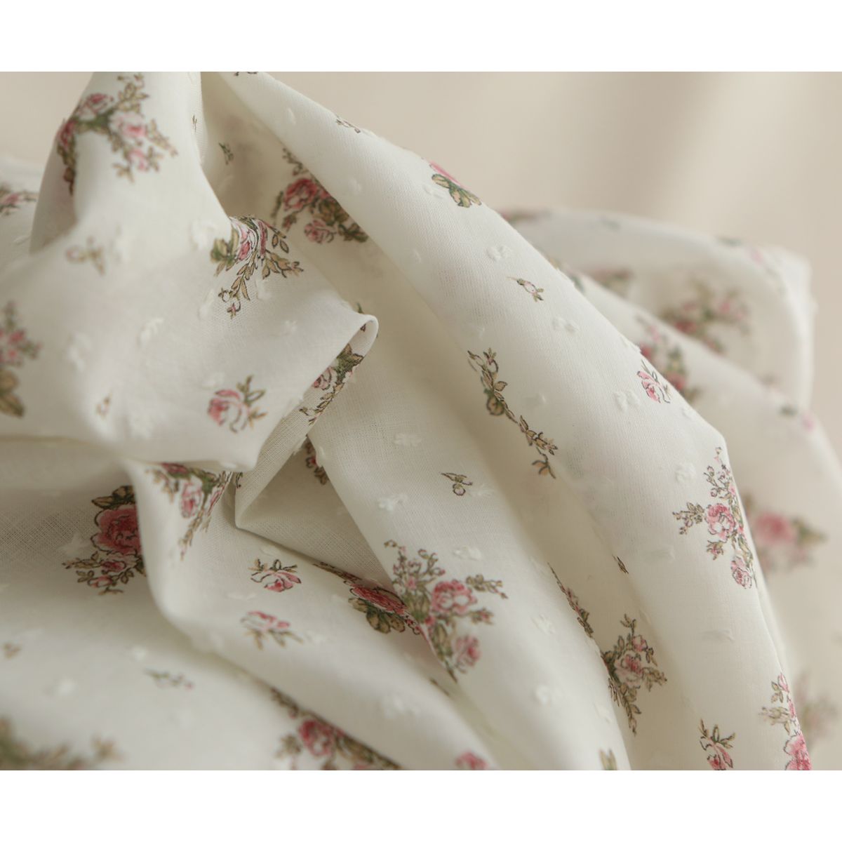 Felicity - Plumetis de coton imprimé fleuri vert et rose