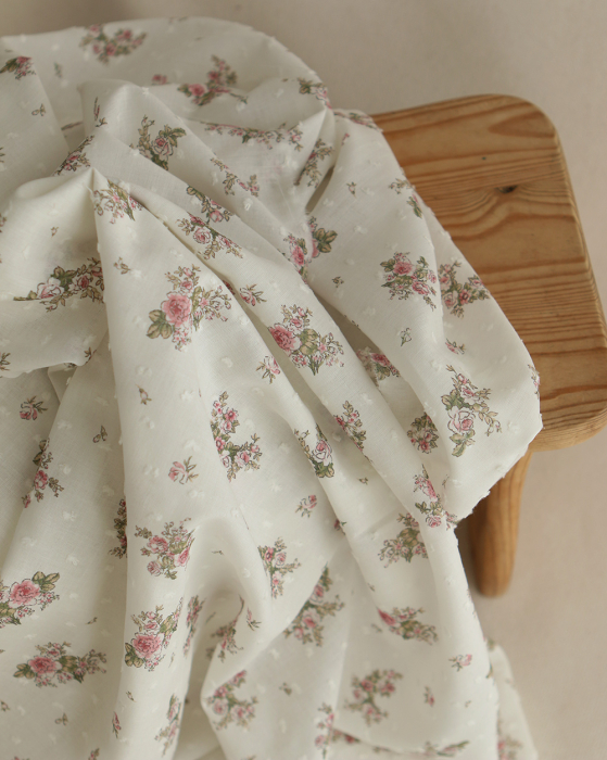 Felicity - Plumetis de coton imprimé fleuri vert et rose