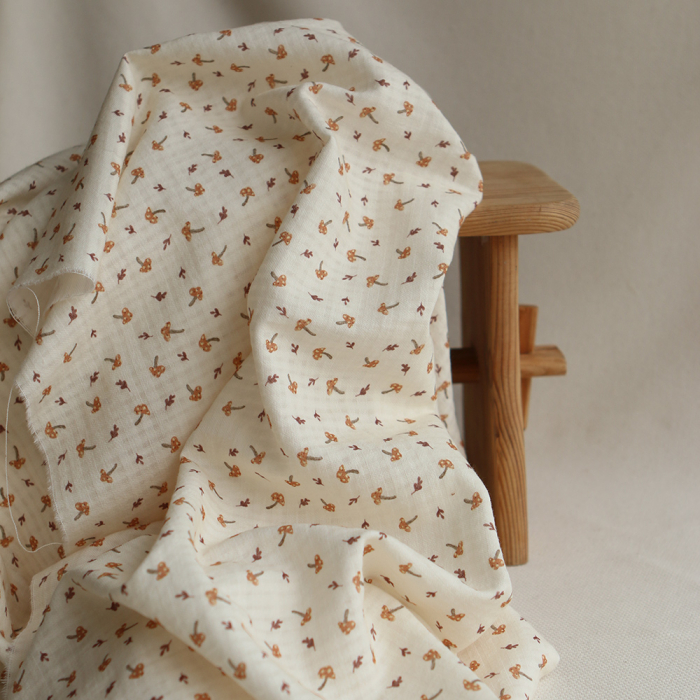 Mario - Seersucker / Coton gaufré doux fond écru champignons cuivre