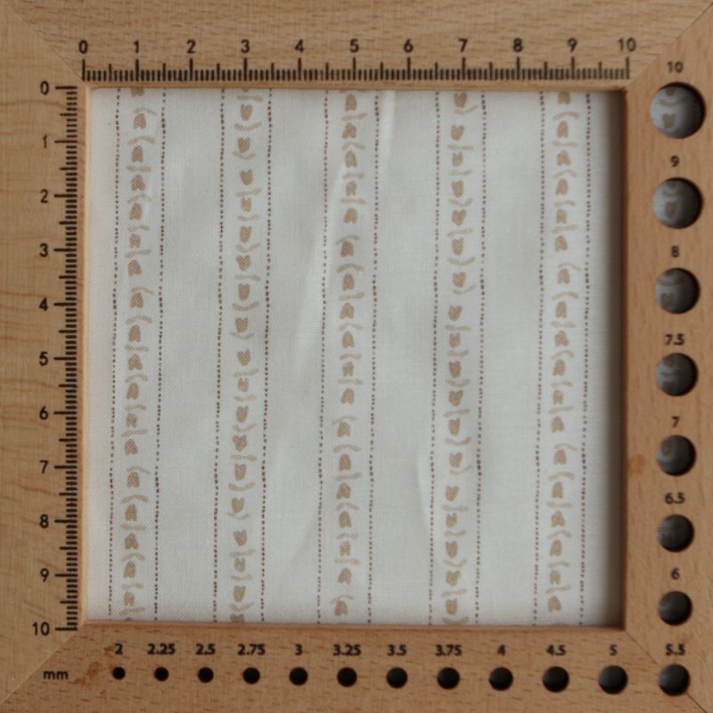 Alexine - Popeline de coton douce qualité SWEET lait rayures à minis coeurs