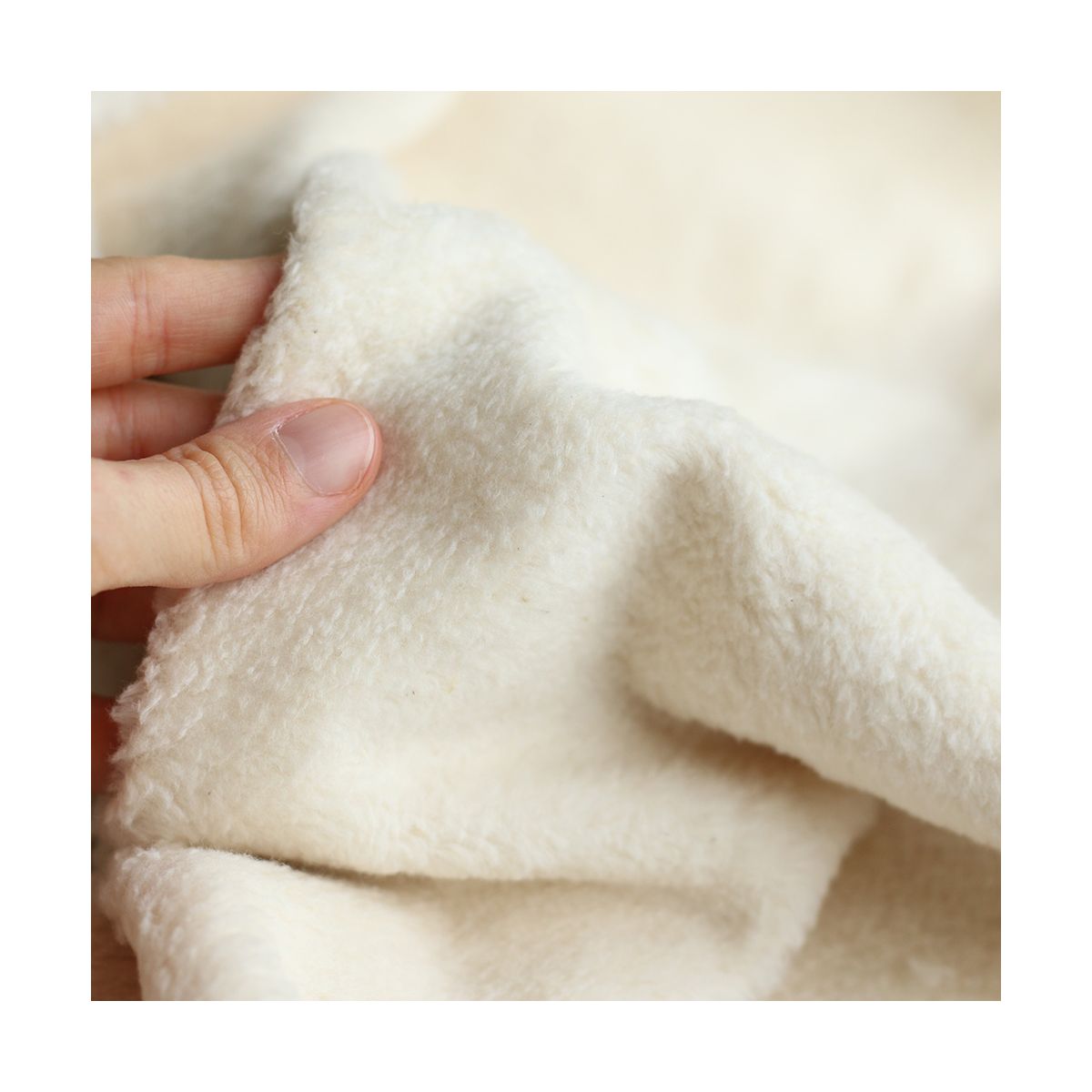 Gaby - Fausse fourrure / Moumoute / Sherpa 100% coton BIO non blanchi écru poils ras Gaby - Fausse fourrure / Moumoute / Sherpa 100% coton BIO non blanchi écru poils ras