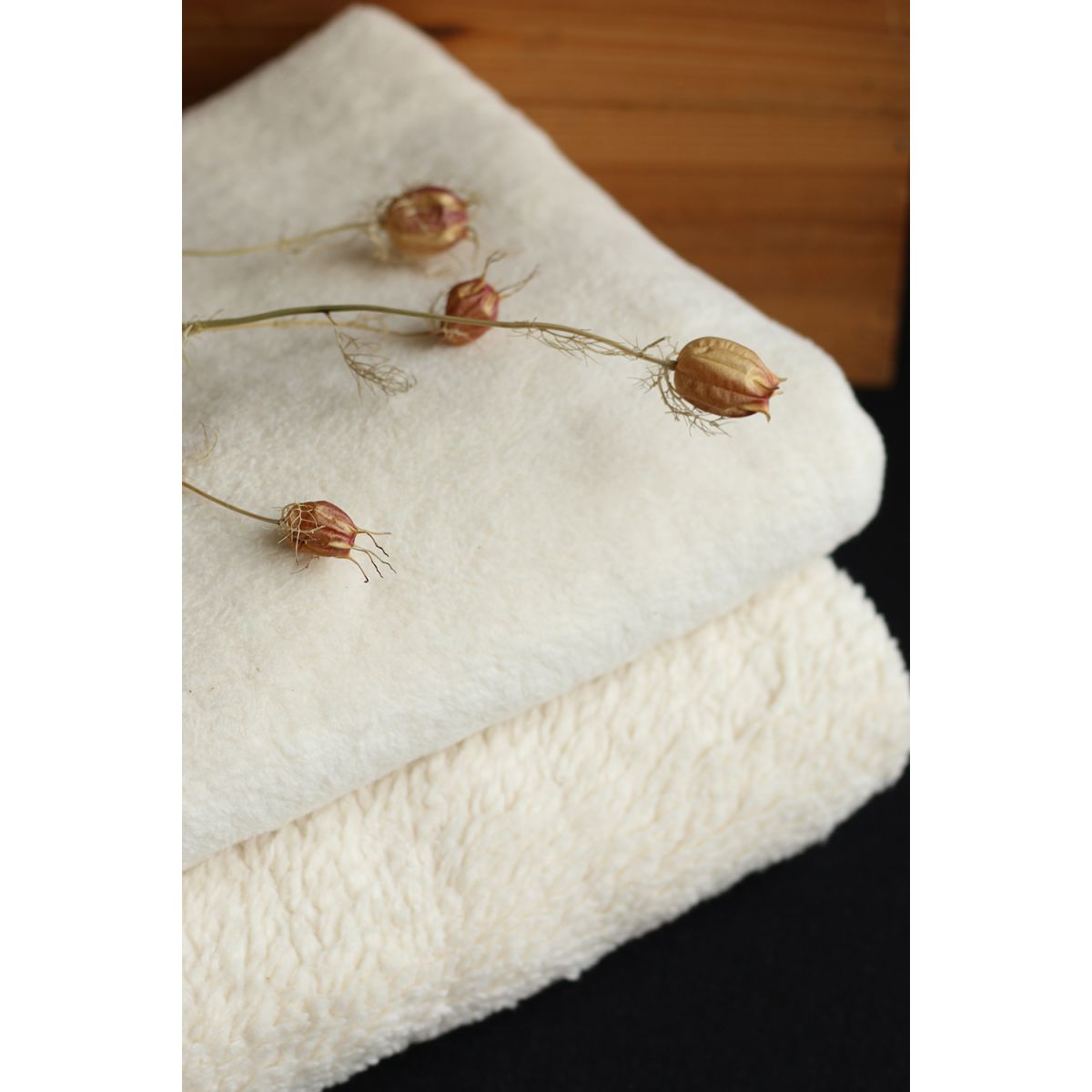 Gaby - Fausse fourrure / Moumoute / Sherpa 100% coton BIO non blanchi écru poils ras Gaby - Fausse fourrure / Moumoute / Sherpa 100% coton BIO non blanchi écru poils ras